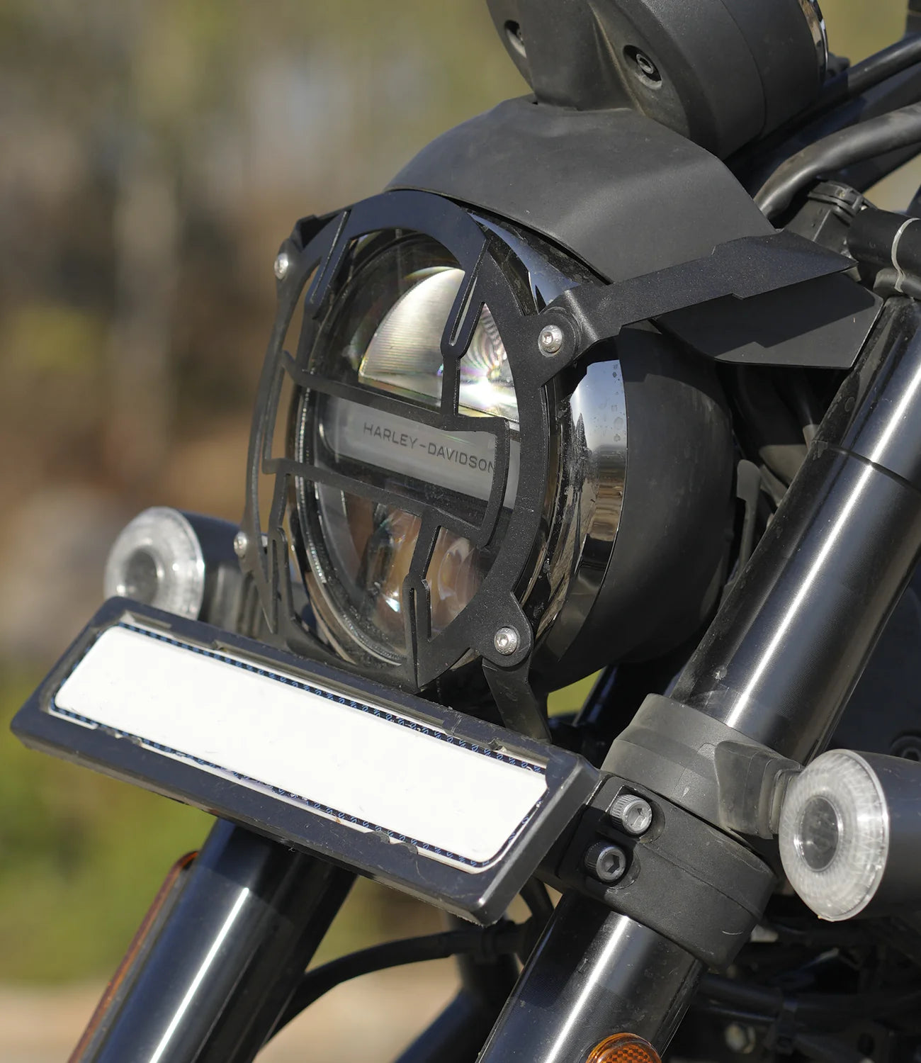 MOTO TORQUE HEADLIGHT GUARD HARLEY 440X