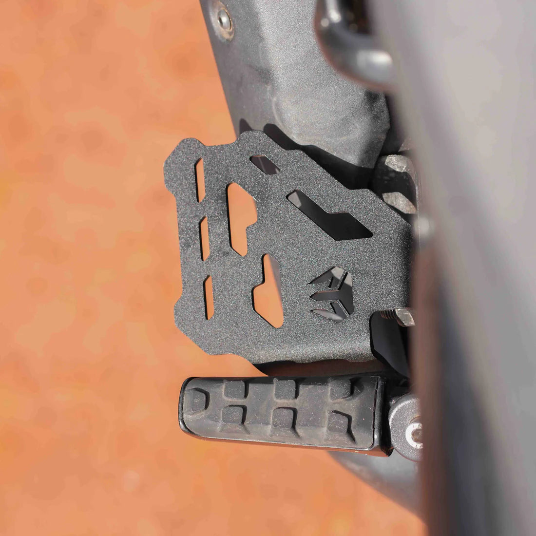 MOTO TORQUE FOOT REST (SET) FOR YEZDI ADVENTURE