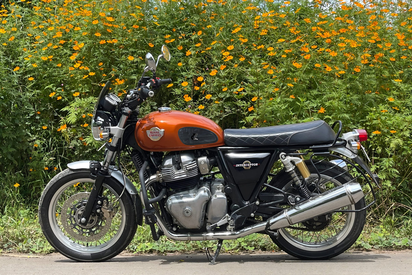 Leather Union Jack Black Tank Pad with Black Thread Genuine Leather for Royal Enfield Interceptor 650