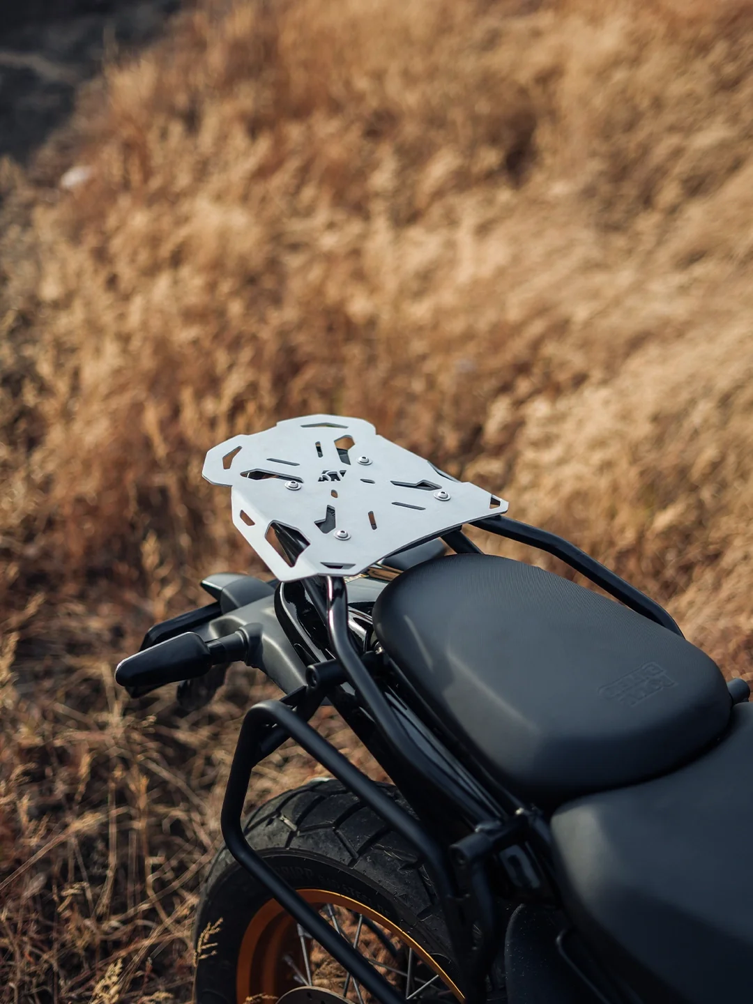 Legundary Taurus Carrier Plate Aluminium For New Himalayan 450