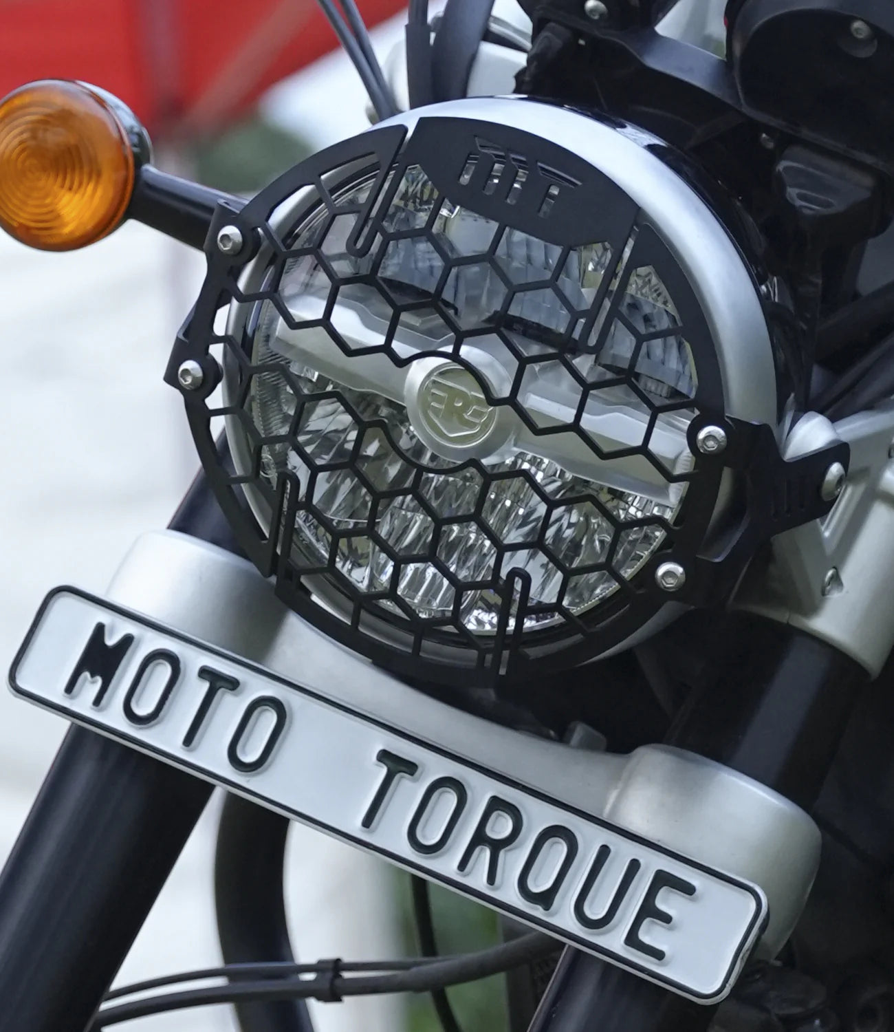 MOTO TORQUE HEADLIGHT GRILL ROYAL ENFIELD SUPER METEOR 650