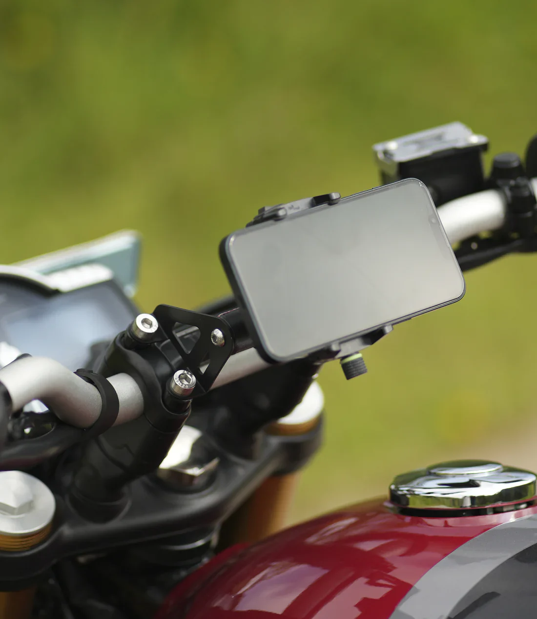 Moto Torque GPS Mount For Triumph Speed & Scrambler 400