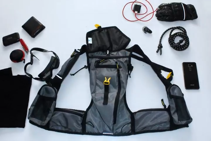 Raida Hydration Bag with 2L BPA-Free Bladder No Movement While Riding Ultra-Lightweight Multi-Compartment Hi-Viz