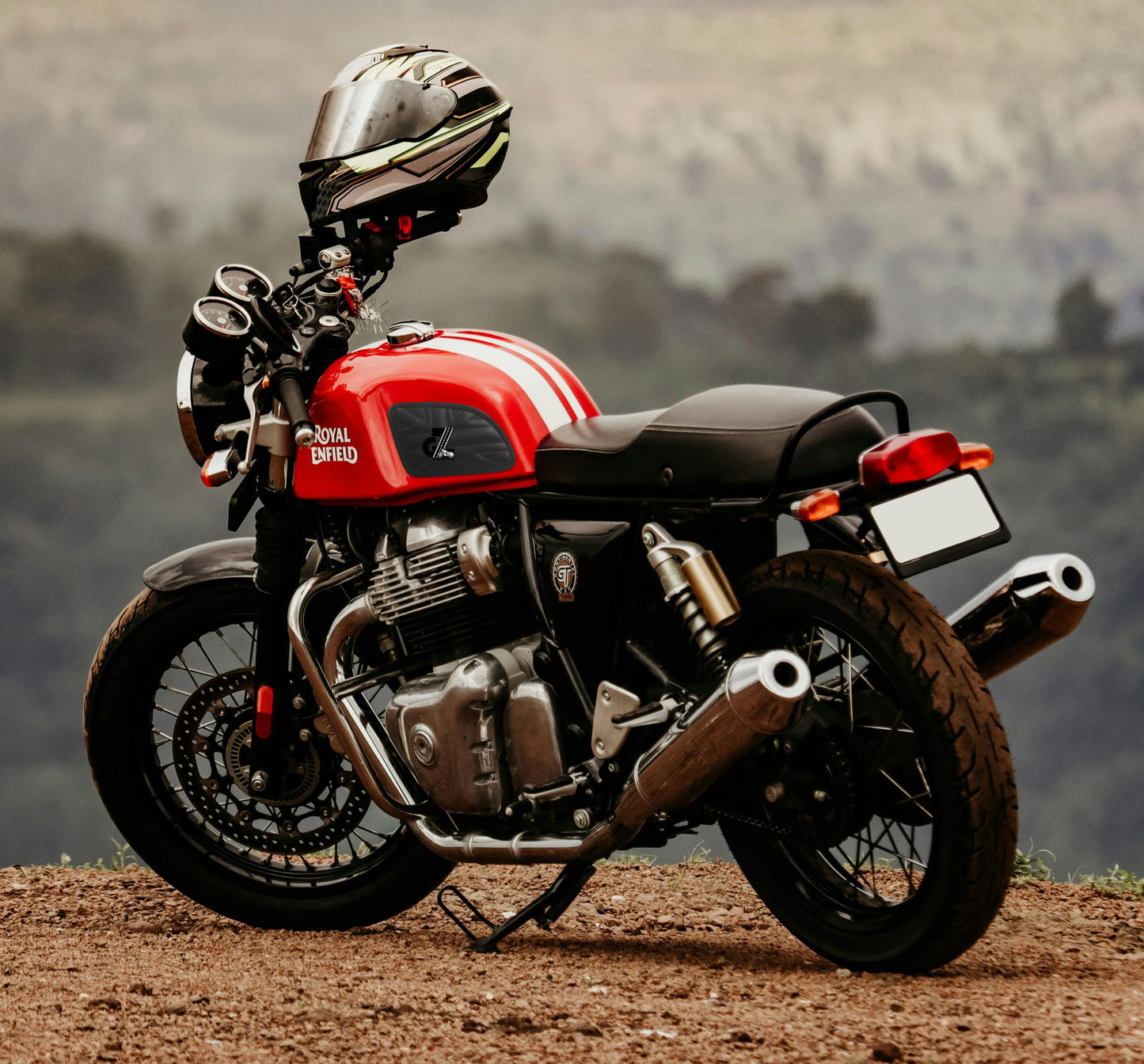 Leather Union Jack Black Tank Pad with Red Thread Genuine Leather for Royal Enfield Continental Gt 650