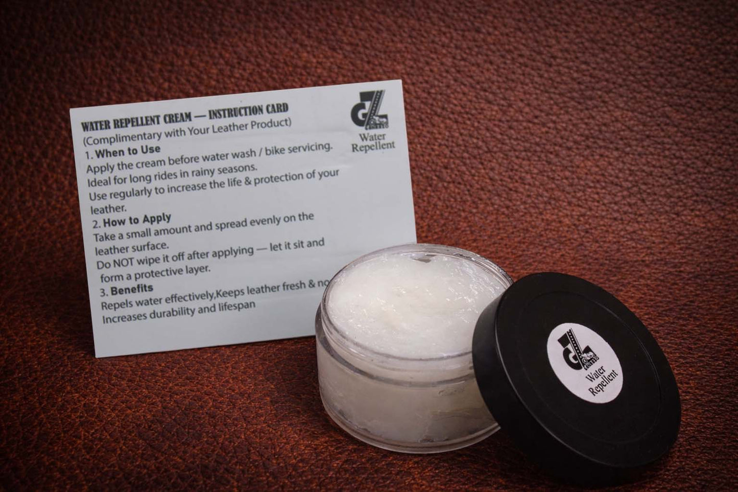 Leather Maintance & Care Kit (Waterrepellent and Conditioner)