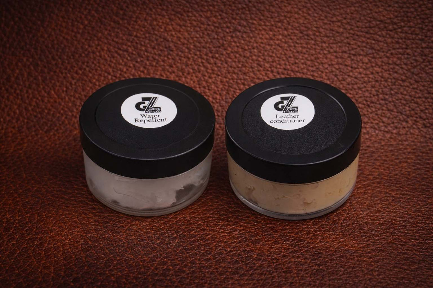 Leather Maintance & Care Kit (Waterrepellent and Conditioner)