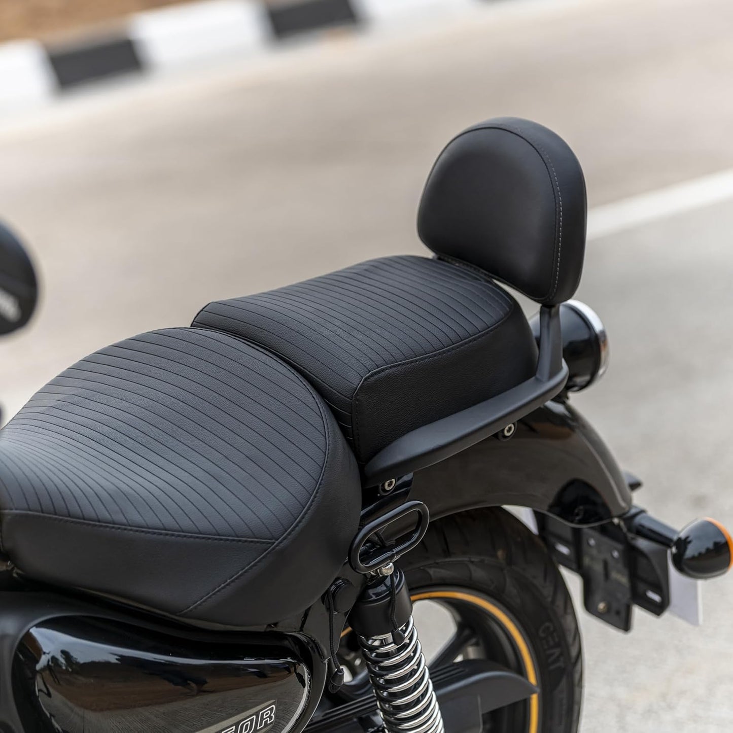 Royal Enfield Black Pleated Seat Covers for Meteor 350