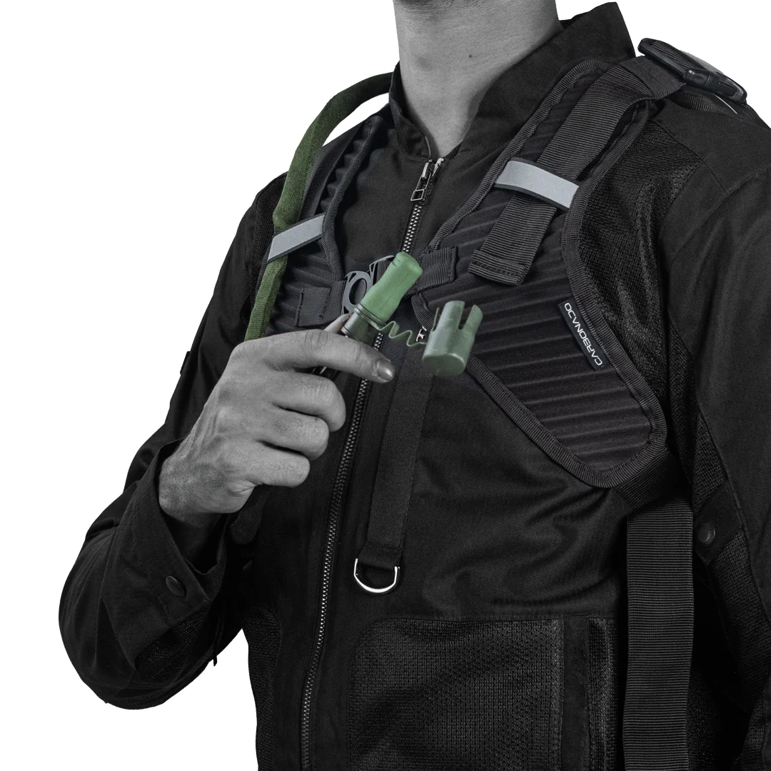CARBONADO Y-07 ULTIMATE HYDRATION BAG BLACK 7L