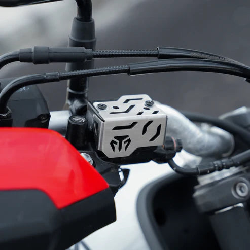 MOTO TORQUE FRONT MASTER CYCLINDER GUARD SILVER FOR XPULSE 210