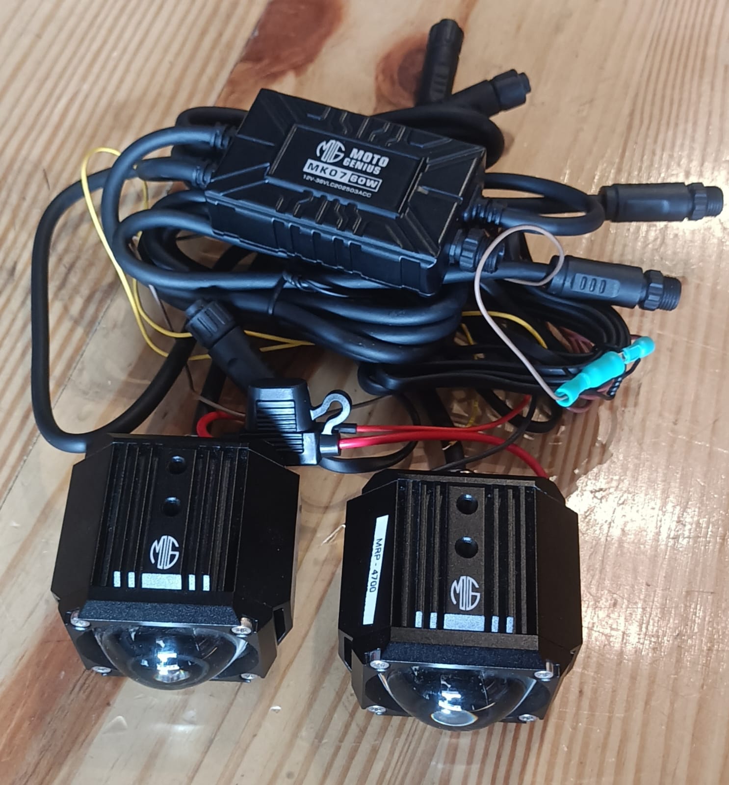 FOG LIGHT MK07 HIGH POWER SOPTLIGHT FOR UNIVERSAL MOTORCYCLE