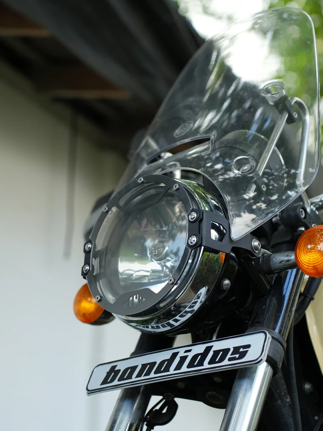 Legundary Oculus Headlight Shield For Royal Enfield Meteor 350