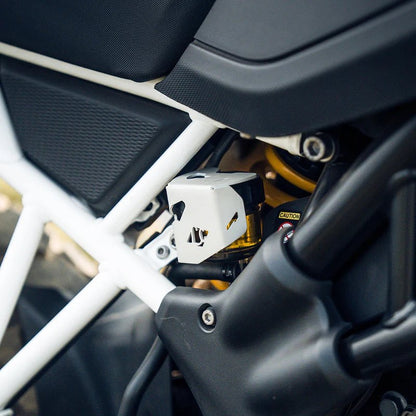 Legundary Casque Rear Oil Cap For Apache RTX 300