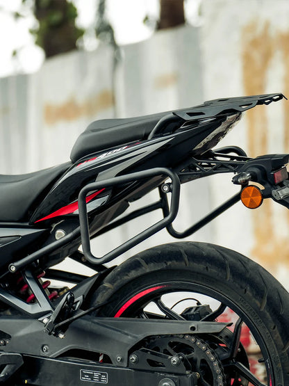 Legundary Bajaj Pulsar NS400Z Gopher Carrier