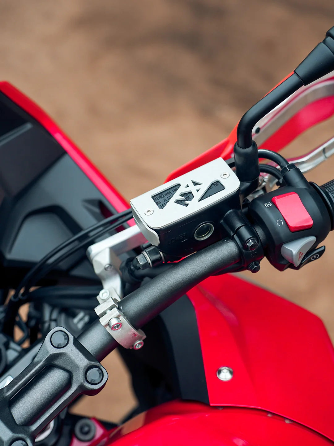 Legundary Honda NX500 Tricorn Front Oil Cap Aluminium