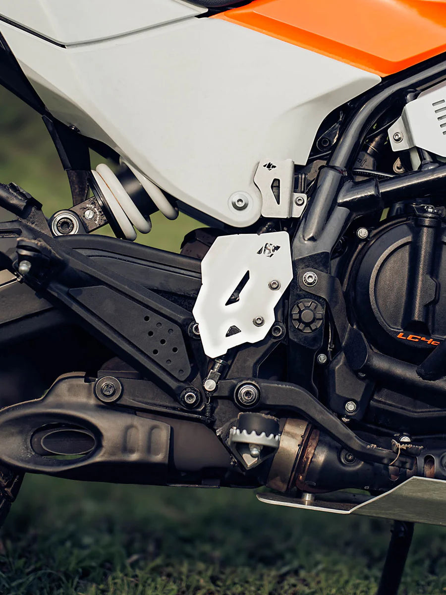 Legundary Titan Master Cylinder Guard Silver For KTM ADVANTURE 390 2025 Model