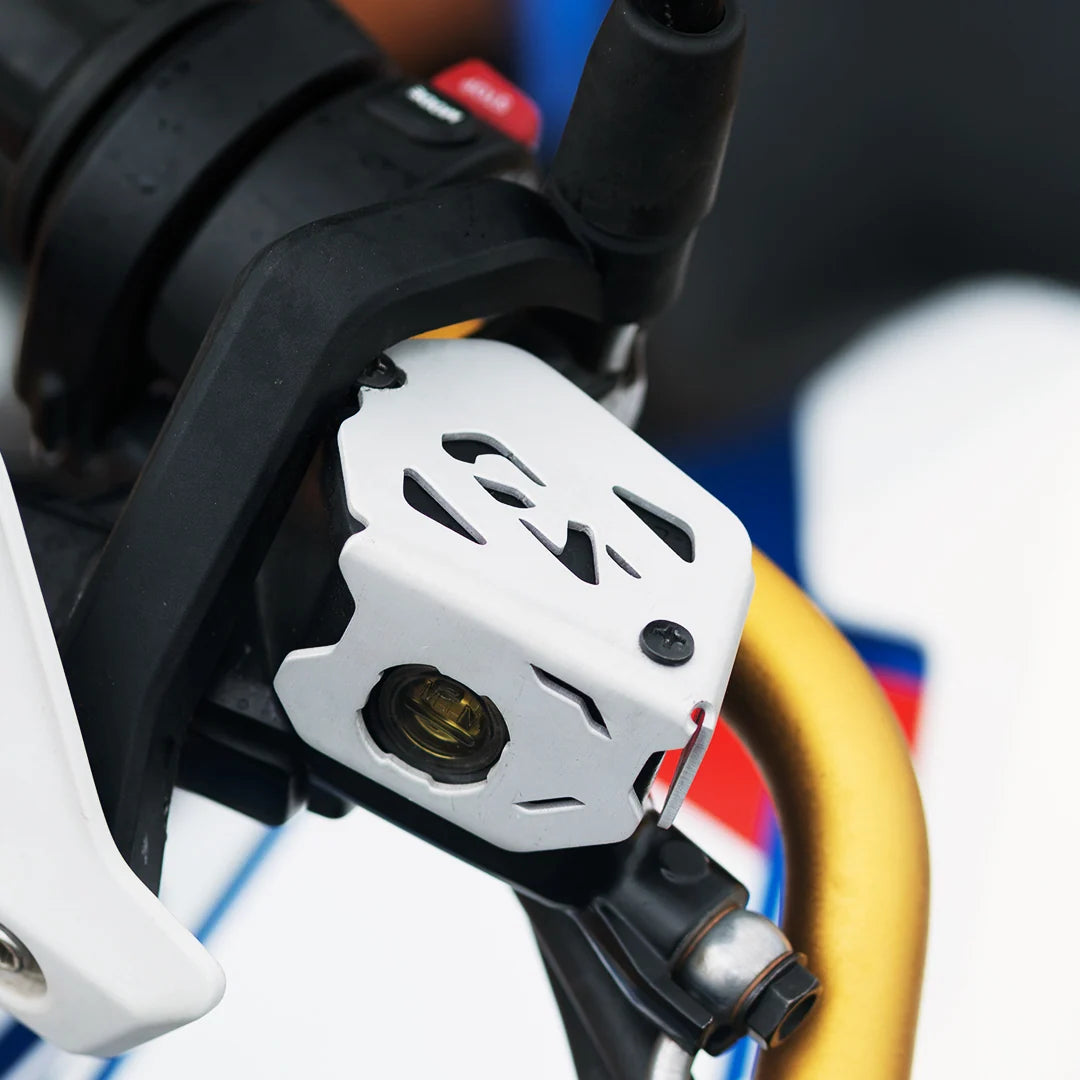 MOTO TORQUE ALUMINIUM FRONT MASTER CYLINDER GUARD FOR BMW F450 GS