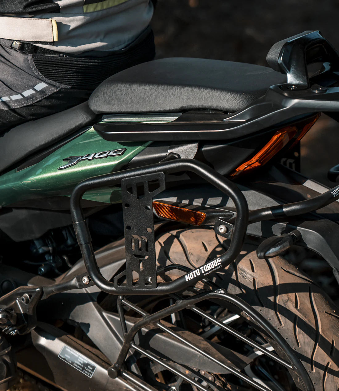 MOTO TORQUE DOMISTAY DOMINAR SADDLE STAY