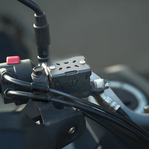 MOTO TORQUE FRONT MASTER CYLINDER GUARD MS BLACK FOR HONDA CB 200X/ NX200X