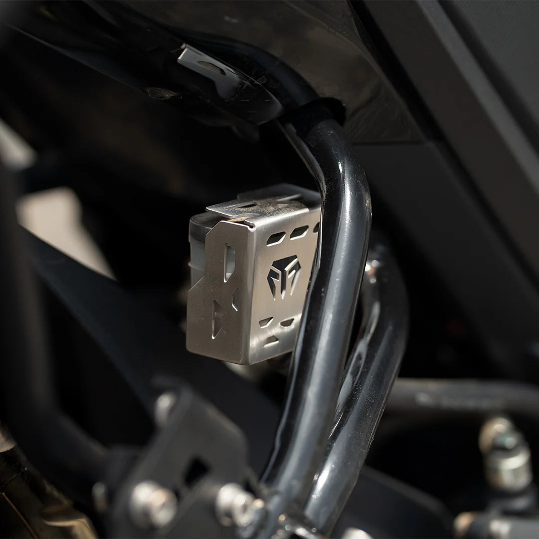 MOTO TORQUE RESERVOIR OIL GUARD FOR HONDA CB 200X/ NX200X