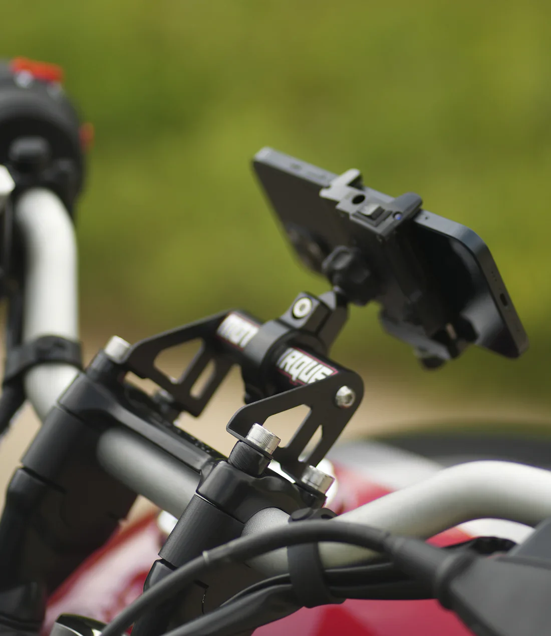 Moto Torque GPS Mount For Triumph Speed & Scrambler 400