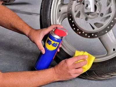 Pidilite WD-40, Multipurpose Spray, Lubricant, Rust Remover, Squeak Noise Remover, Stain Remover, and Cleaning 420ml (341gm)