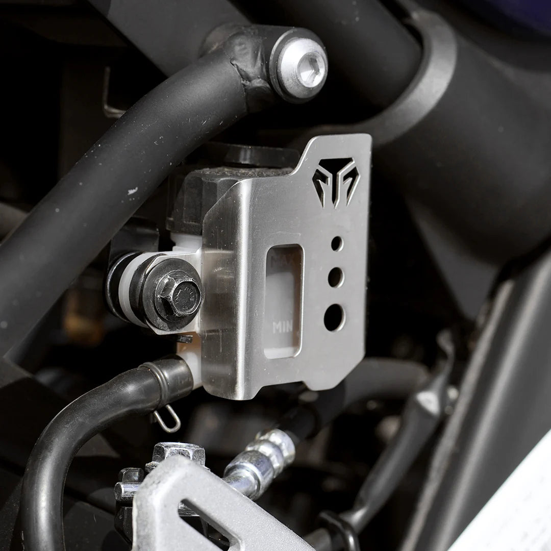 MOTO TORQUE RESERVOIR OIL GUARD (SS) FOR YAMAHA XSR 155