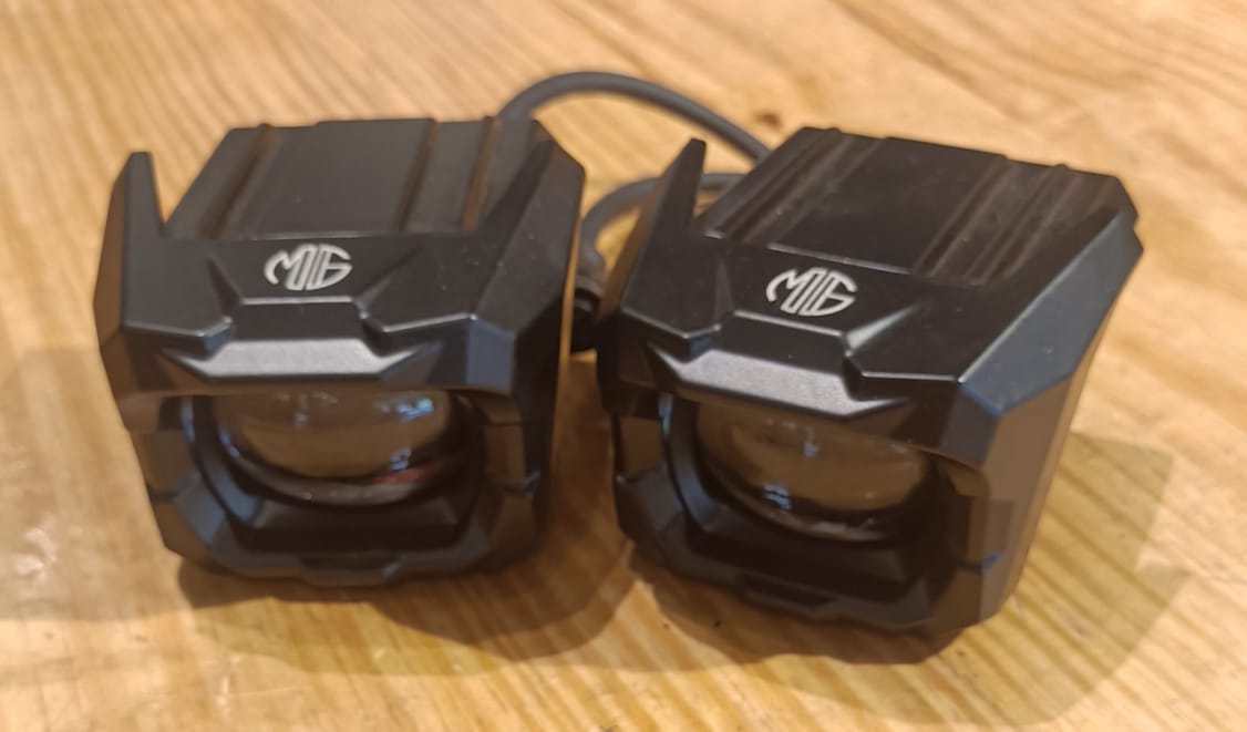 FOG LIGHT TK100 HIGH POWER SOPTLIGHT FOR UNIVERSAL MOTORCYCLE